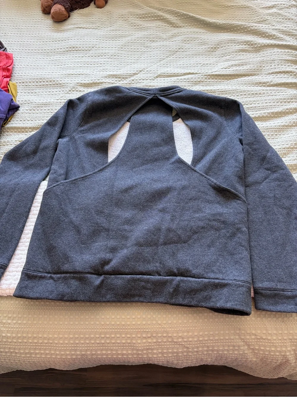 Women’s Lululemon Dark Gray Pullover Sweatshirt with Side Pockets and Cut-outs